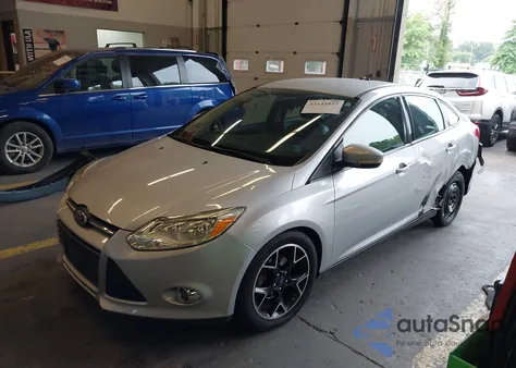 2014 Ford Focus Se из США, поврежденный, VIN 1FADP3F22EL355741